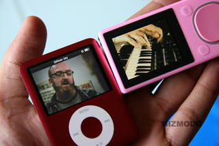 Illustration for article titled Flash Zune Hardware Gallery and Test: Tight Jeans, Sizemodo, and Zunepad